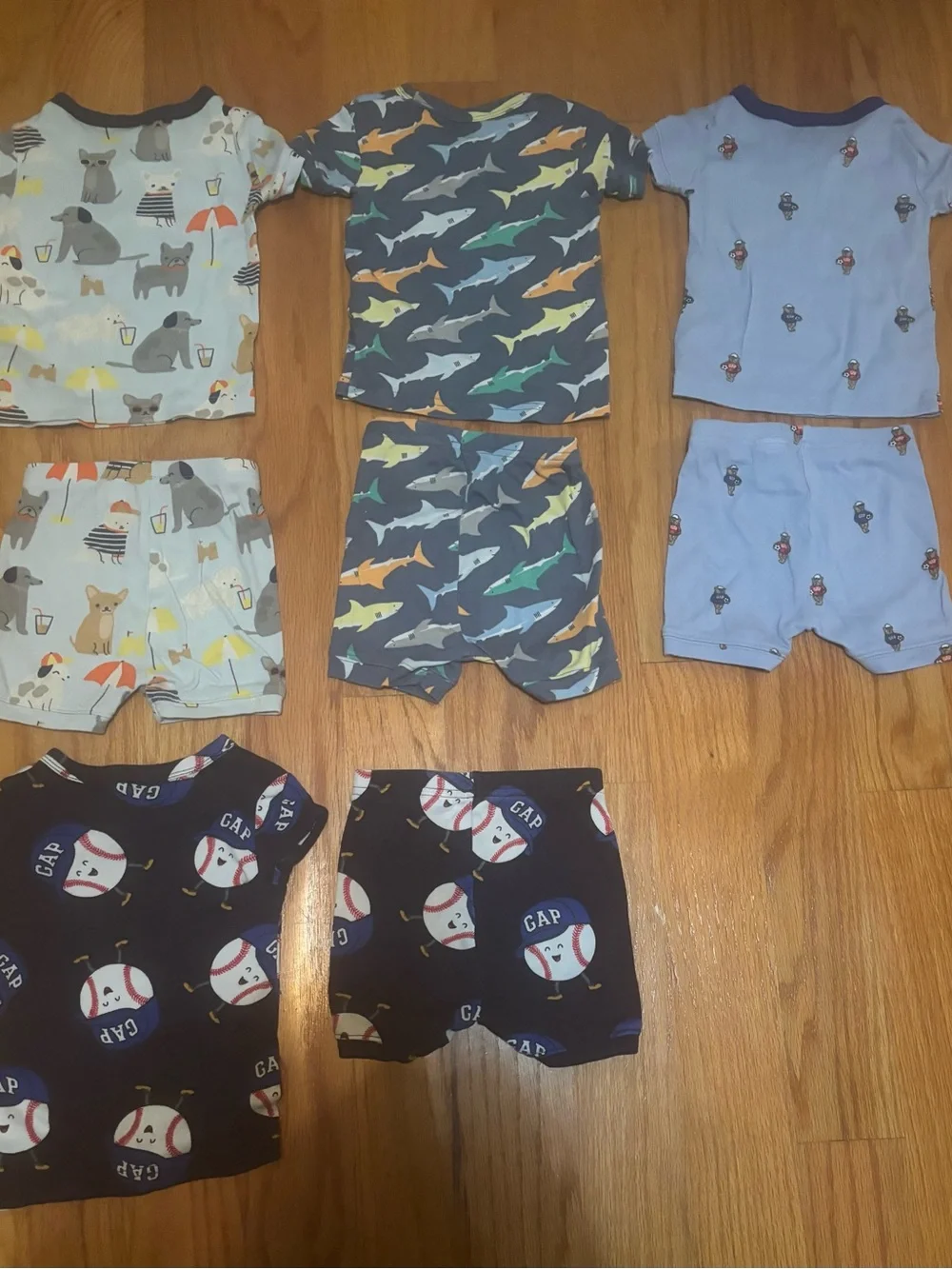 4 Adorable Baby Pajama sets! In great condition! #BabyGap 12-18 months